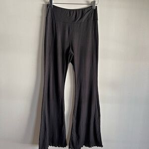 No Boundaries Black Ribbed Flare Pants Lettuce Hem Stretchy Size M 7/9